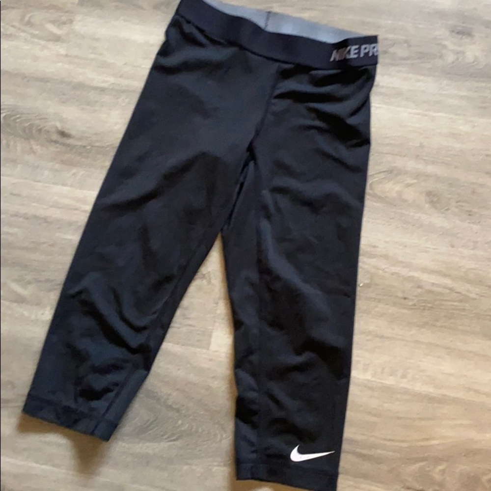 Nike Pro Capri leggings